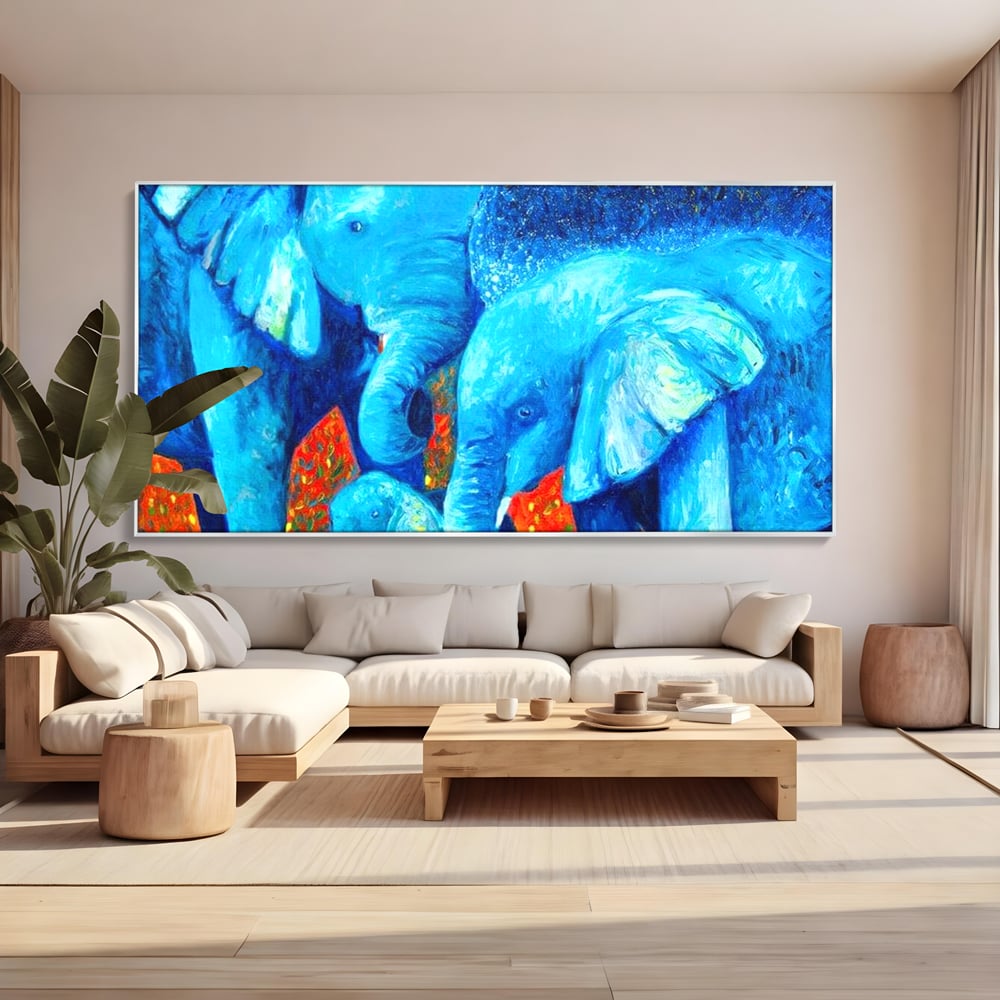 Tablou canvas cu pictura canvas cu familie de elefanti, in rama de aluminiu argintiu, pe perete intr-un living